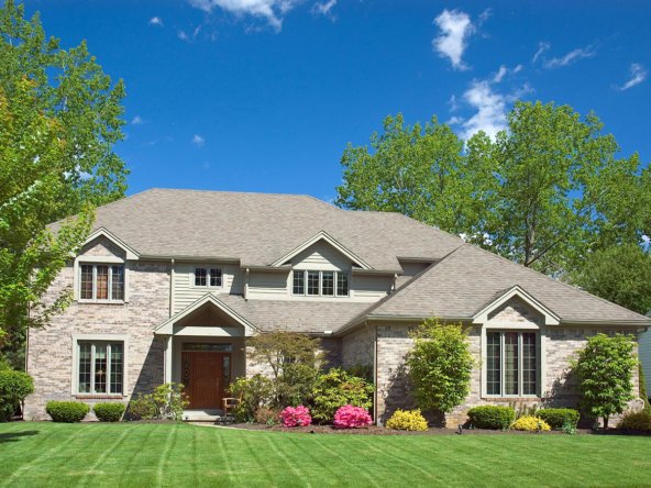 Villa with pool for sale - Mainline KW