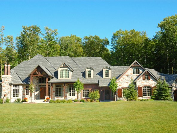 Beautiful Villa for sale - Mainline KW