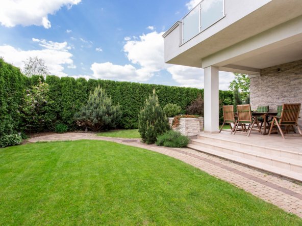 Comfortable Villa in Green - Mainline KW