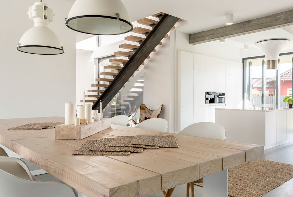 Beautiful Kitchen Area - Mainline KW
