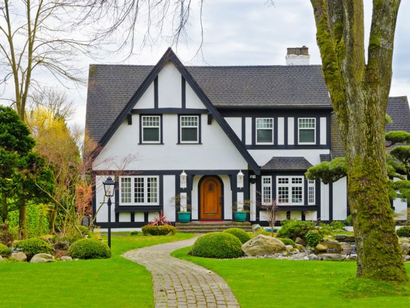Comfortable Family Home - Mainline KW